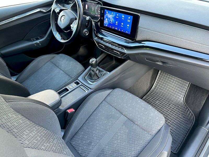 Škoda Octavia (2022) 2.0 TDI 85kW Style Combi - fotka 7 z 22