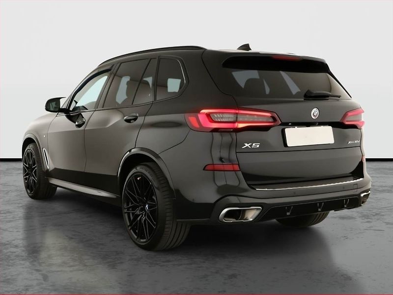 BMW X5 (2022) xDrive30d - fotka 4 z 20