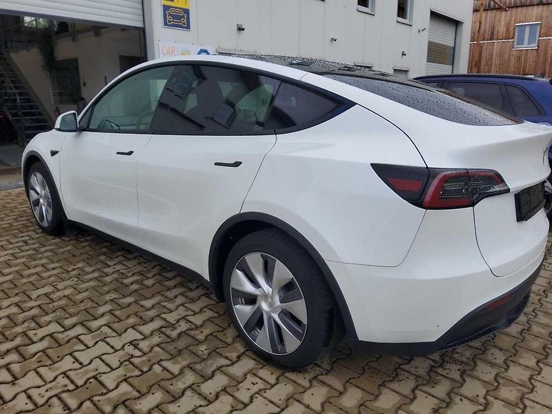 Tesla Model Y LONG RANGE DUAL MOTOR  93,9% - fotka 2 z 10