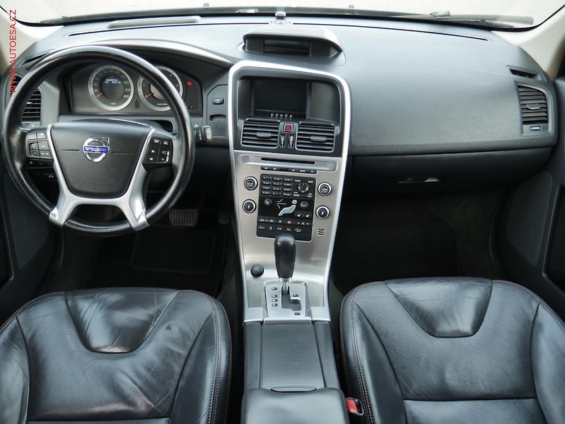 Volvo XC60 (2009) 2.4 D5 4x4, ČR, AT - fotka 8 z 20