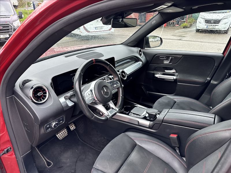 Mercedes-Benz GLB 2,0   AMG 35 - fotka 10 z 15