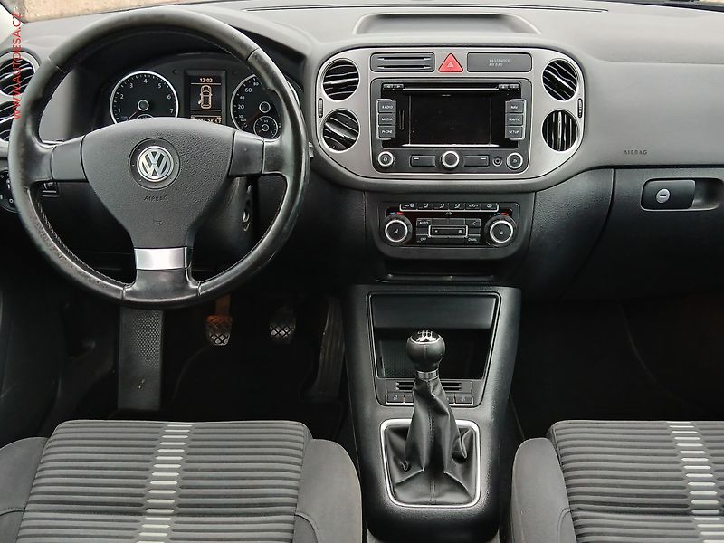 Volkswagen Tiguan (2010) 2.0TSi 4x4, STK6/27 - fotka 8 z 18