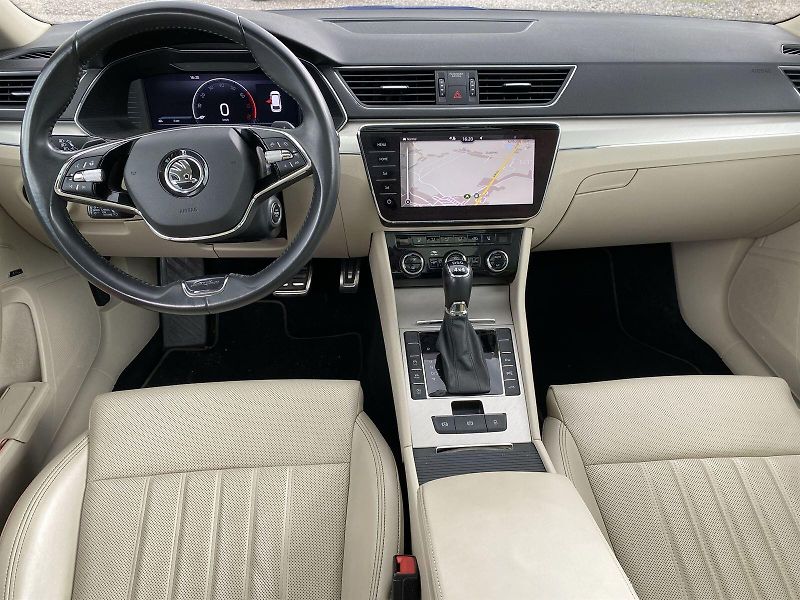 Škoda Superb (2022) Combi 2,0 TSI 4x4 DSG L&K - fotka 5 z 45