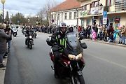 Z příjezdu spanilé jízdy motocyklů do Poděbrad.