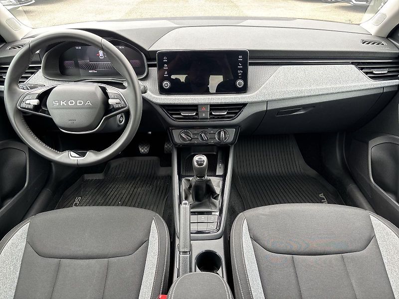 Škoda Scala (2025) 1.0 TSI Selection - fotka 5 z 30