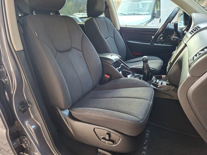 SsangYong Rexton (2015) RX200e-XDi 114kW 4WD 7.MÍST - fotka 23 z 45