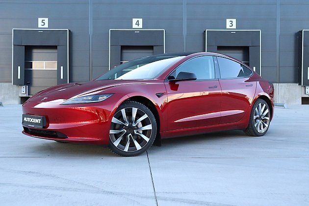 Tesla Model 3 ve verzi Highland., zdroj: se svolením TipCars