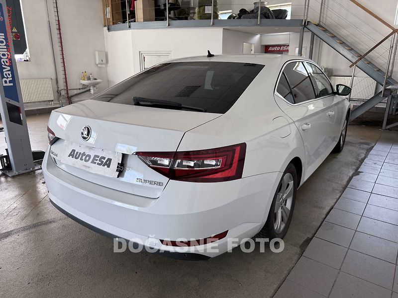 Škoda Superb (2017) 2.0TDi, ČR, servis.kniha, AT - fotka 2 z 3