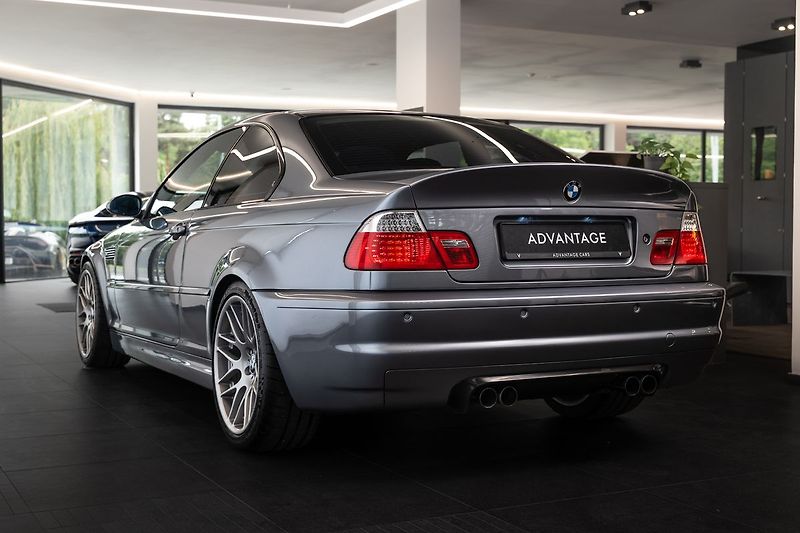 BMW M3 CSL - fotka 4 z 25