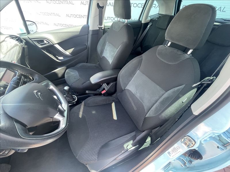 Citroën C3 1,4 i,VTi,Exklusive,70kW,serv. - fotka 11 z 21