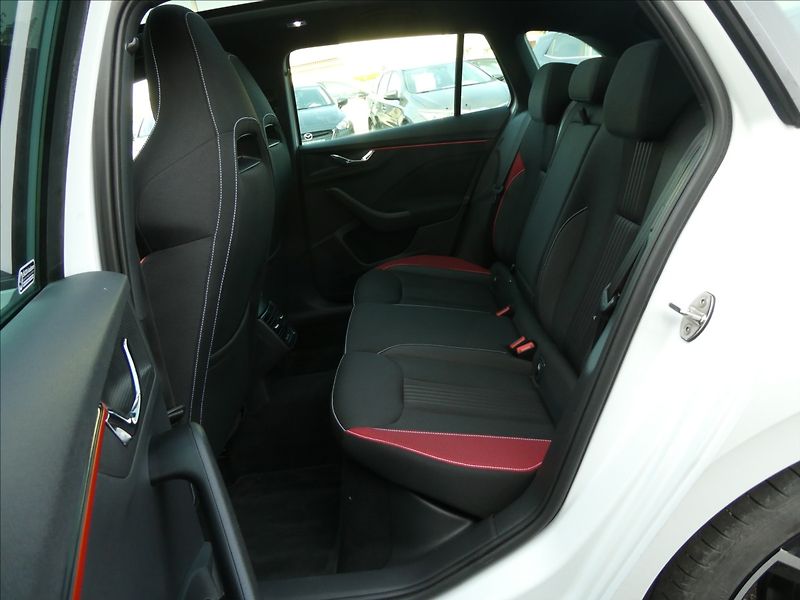 Škoda Scala 1,6 TDi DSG Monte Carlo,DPH,ČR - fotka 26 z 46