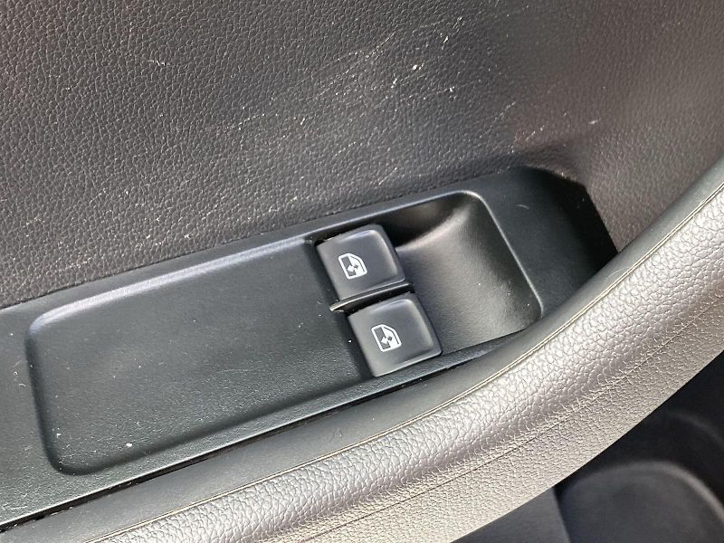 Škoda Fabia (2022) Combi 1.0 TSI Ambition Plus - fotka 16 z 30