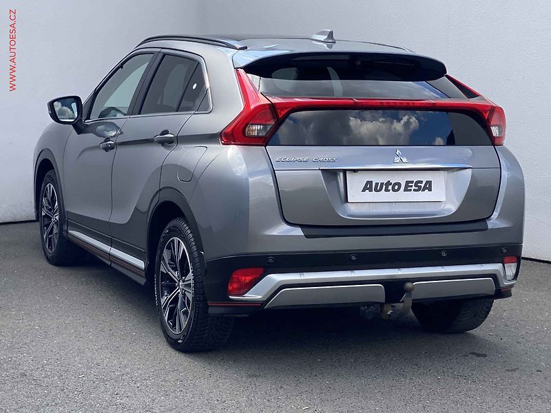 Mitsubishi Eclipse Cross (2020) 1.5T-MiVEC, Instyle, AT - fotka 6 z 18