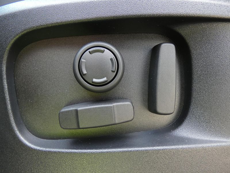 Land Rover Defender (2026) 110 X-Dynamic SE P425          - fotka 10 z 38