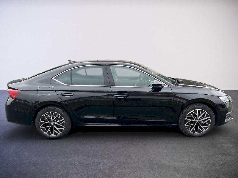 Škoda Octavia (2025) Top Selection 1.5TSi M-HEV 110 - fotka 8 z 32