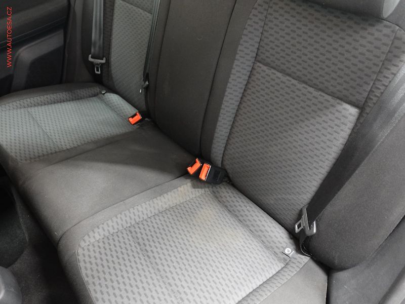 Škoda Fabia (2010) 1.2 TSi, ČR, Ambition - fotka 10 z 17