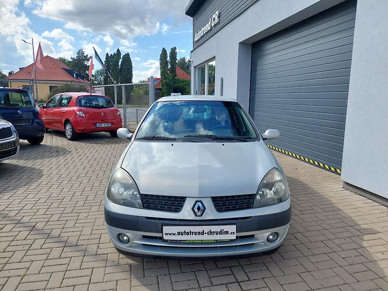 Renault Clio (2004) II. 1.2i-16v nová STK - fotka 2 z 17