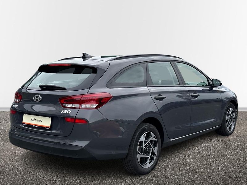 Hyundai i30 MHEV Smart DCT - fotka 2 z 25