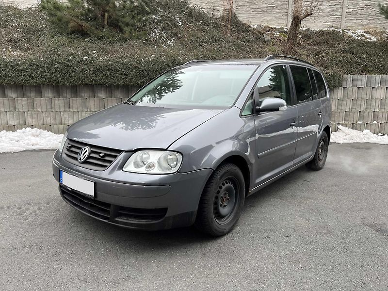 Volkswagen Touran 1.9 TDi 66 kW 7-MÍST - fotka 2 z 13