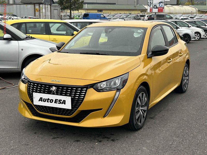Peugeot 208 (2023) 1.2 PT, ČR, Temp., AC - fotka 3 z 16
