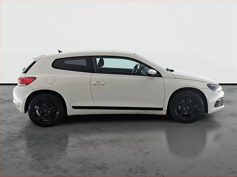 Volkswagen Scirocco (2010) Sport 1.4 TSI, Park. senzory - fotka 6 z 17