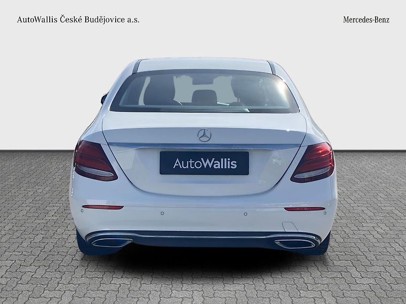 Mercedes-Benz Třídy E E 220d 4M AVANTGARDE - fotka 4 z 26