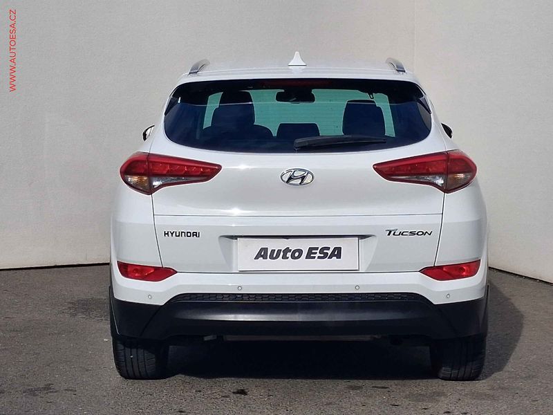 Hyundai Tucson (2018) 1.7 CRDi, ČR, AC, navi - fotka 5 z 19