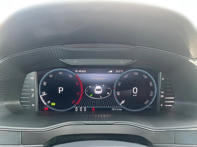 Škoda Superb (2024) COMBI STYLE PLUS 2.0 TDI 110 k - fotka 13 z 41