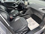 Peugeot 2008 (2016) 1.2T 81kw Allure - náhled 13