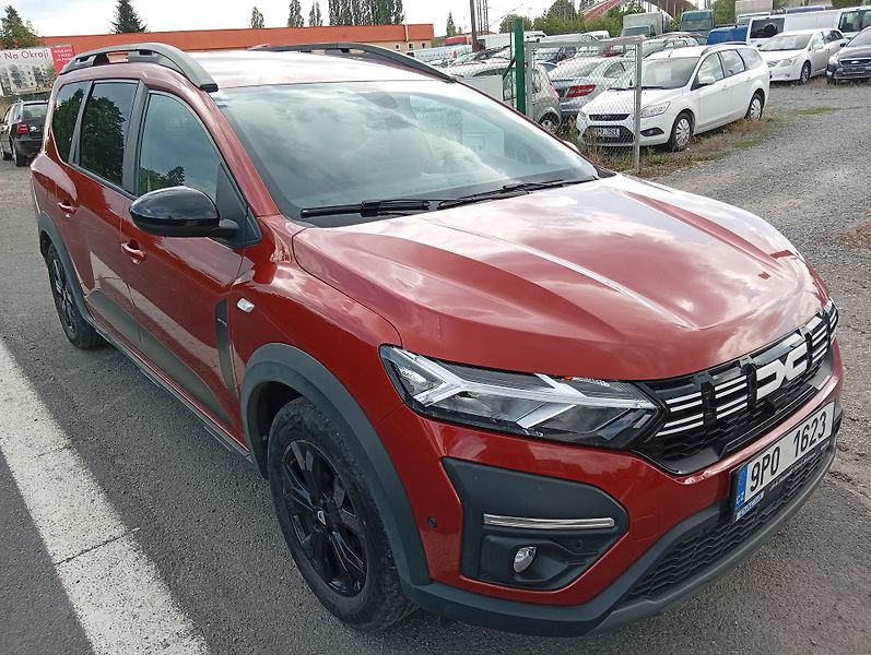 Dacia Jogger 1.0 TCe LPG, Extreme, 7 míst - fotka 8 z 24