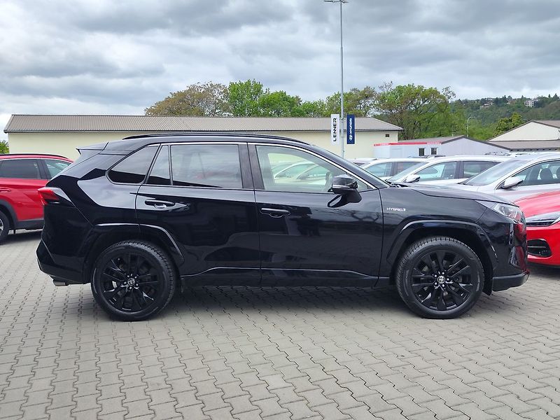 Toyota RAV4 2.5 HEV/163kW Black Edition AT - fotka 4 z 32