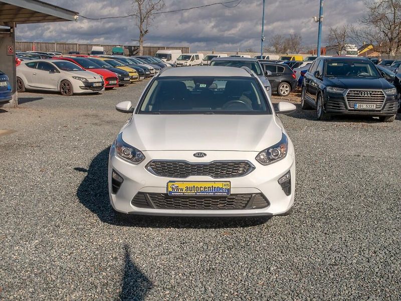 Kia Ceed (2019) ČR 1.6D 85KW - fotka 2 z 47