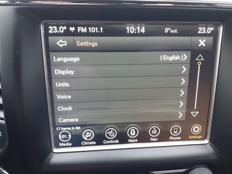 Jeep Grand Cherokee (2018) 3.6 L V6 4x4 - fotka 21 z 40