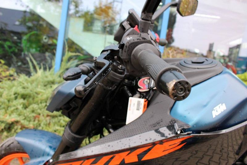 KTM 125 Duke (2024) 125 2025/24 - fotka 8 z 12