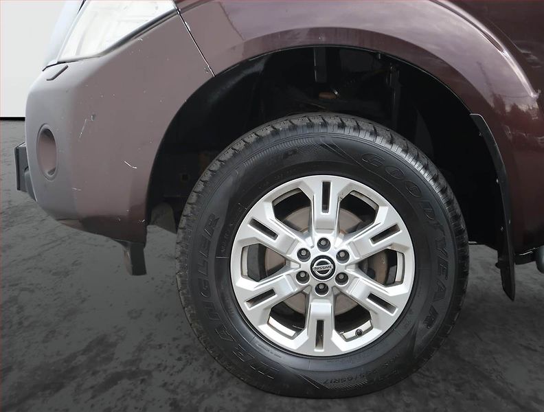Nissan Navara (2011) 2.5 D, 4X4, Tempomat - fotka 14 z 19