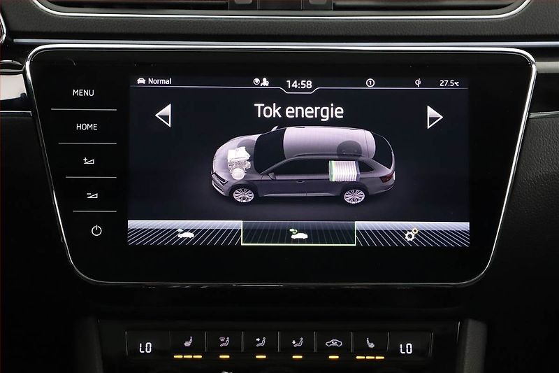 Škoda Superb (2022) Laurin&Klement iV 1.4 TSI PHEV - fotka 16 z 23