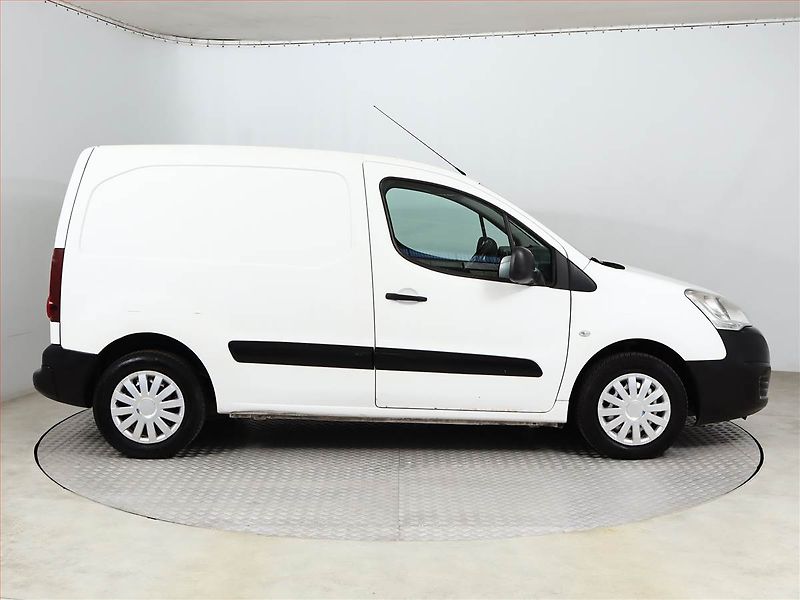 Peugeot Partner (2017) 1.6 HDi, ČR, 1Maj, DPH - fotka 6 z 12