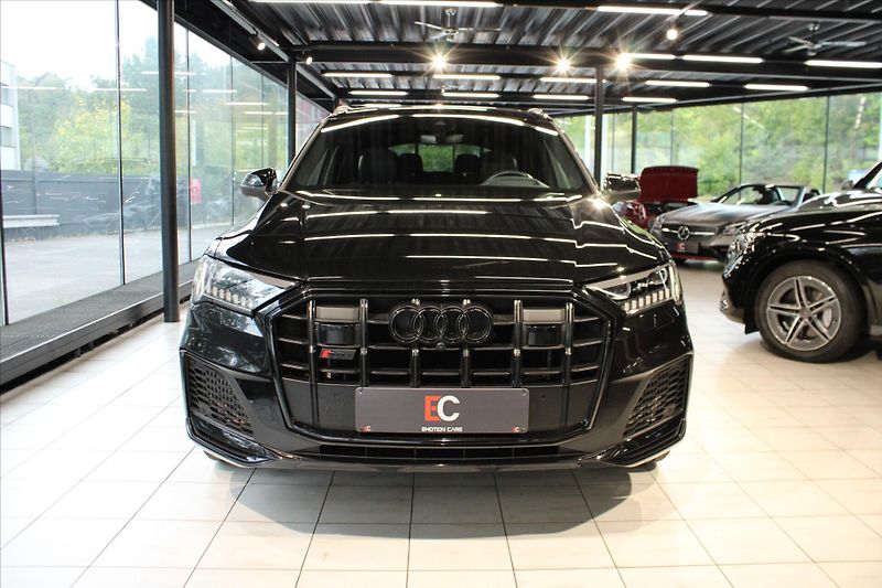 Audi SQ7 TFSi quattro Competition Plus - fotka 2 z 41