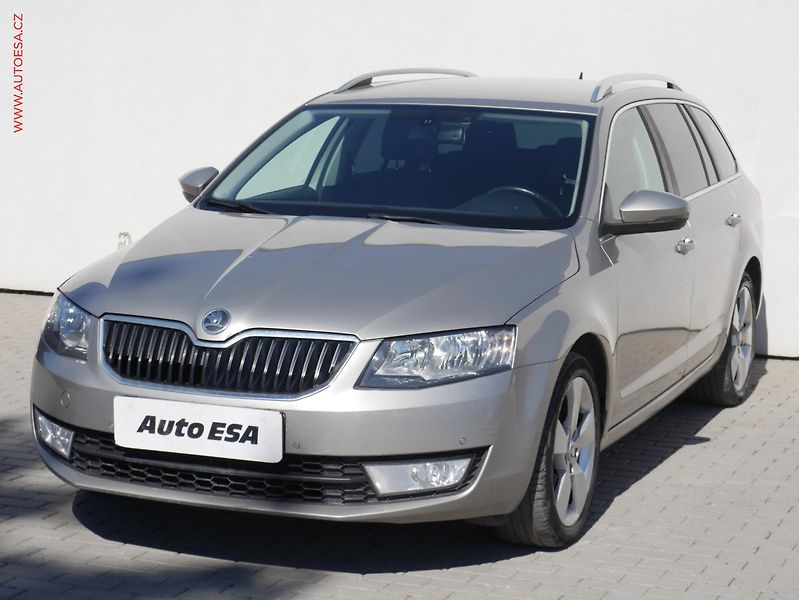 Škoda Octavia (2014) 1.6 TDi, DSG, AC, temp. - fotka 3 z 18