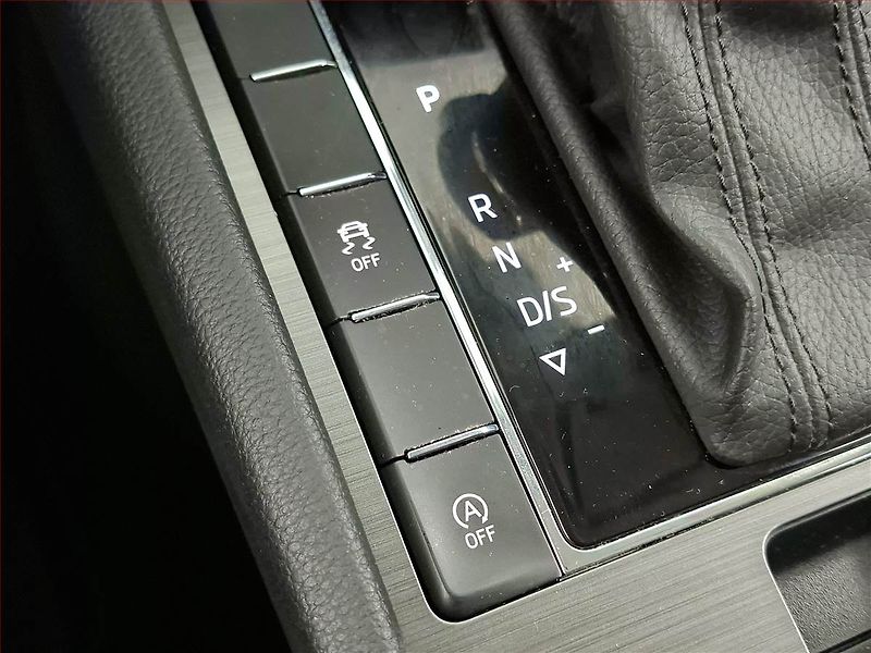 Škoda Superb (2022) Style 2.0 TDI - fotka 18 z 21
