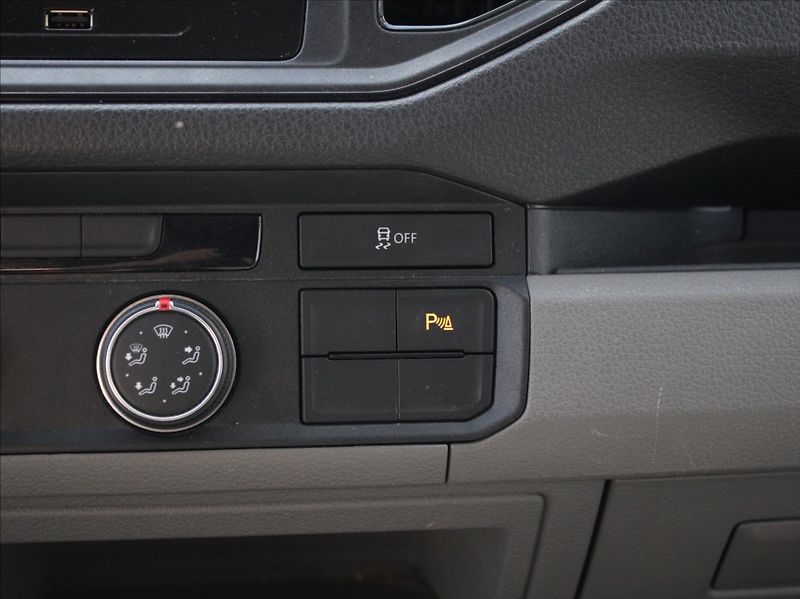 Volkswagen Crafter 2,0 TDi 103kW XDR 1.maj.188tkm - fotka 13 z 20