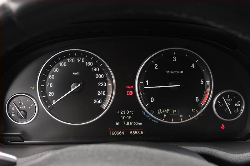 BMW X3 (2014) M Sport xDrive20d, 4X4 - fotka 8 z 14