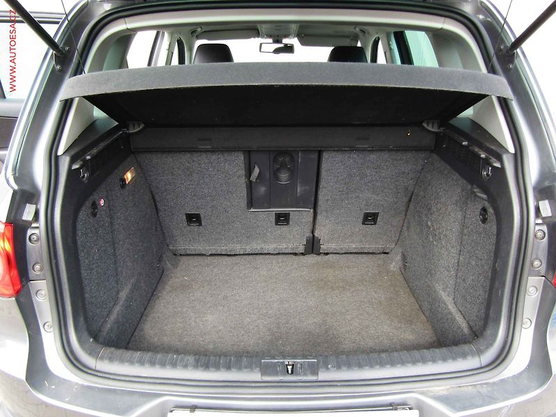 Volkswagen Tiguan (2011) 2.0 TDi 4x4, DSG, kůže, AC - fotka 5 z 18