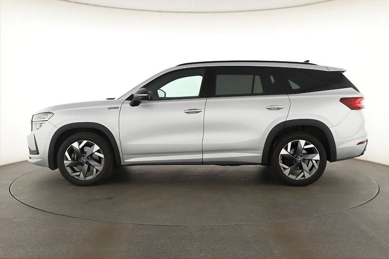 Škoda Kodiaq (2025) 2.0 TDI, SPORTLINE, KEYLESS - fotka 3 z 28