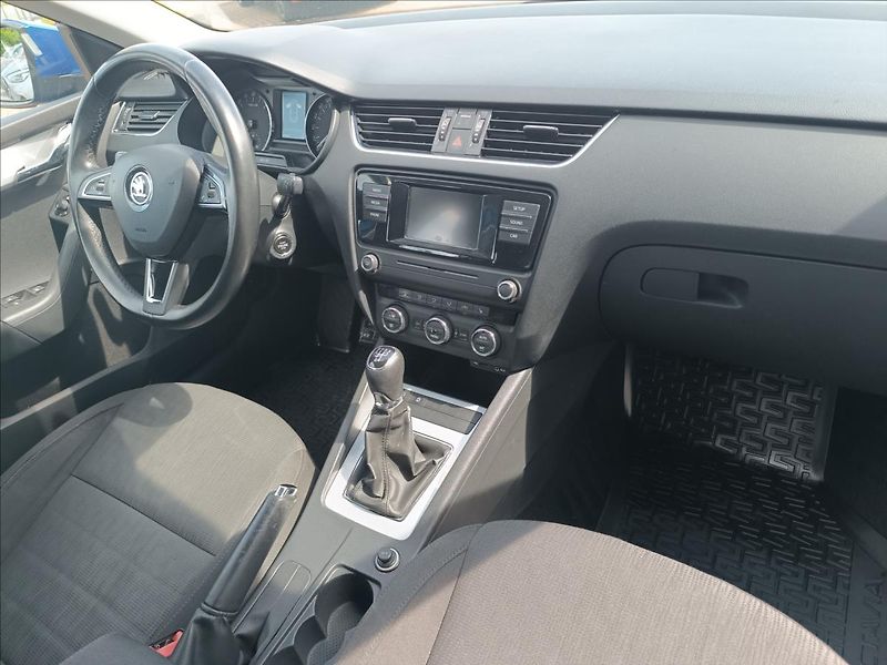 Škoda Octavia 1,6 TDi Style - fotka 11 z 18