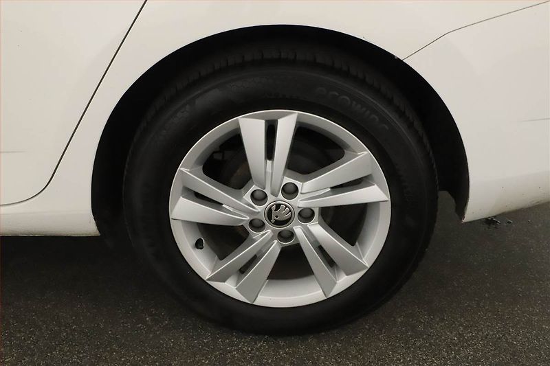 Škoda Fabia (2022) Ambition 1.0 TSI, ČR,1.maj - fotka 14 z 14