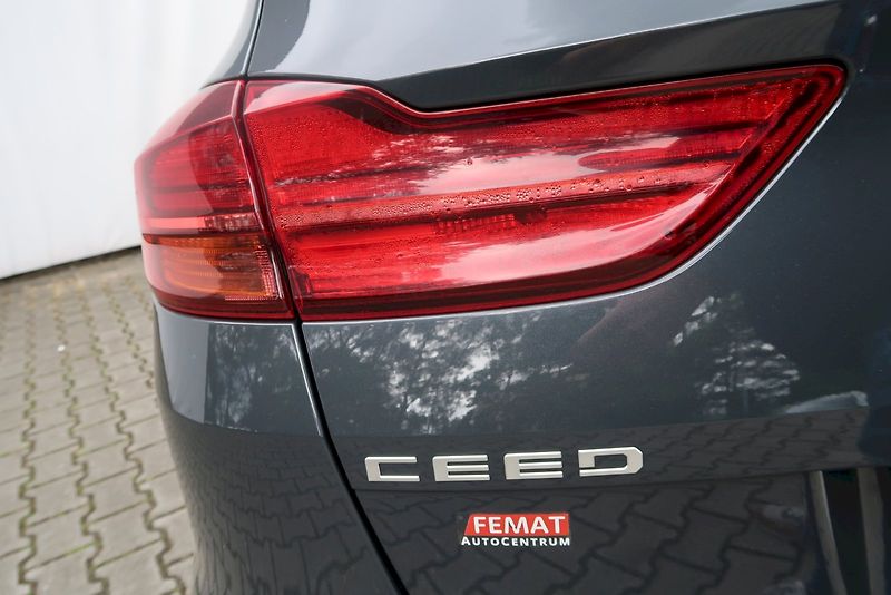 Kia Ceed (2022) Sportswagon,  1.0 T-GDI / 88 k - fotka 26 z 29