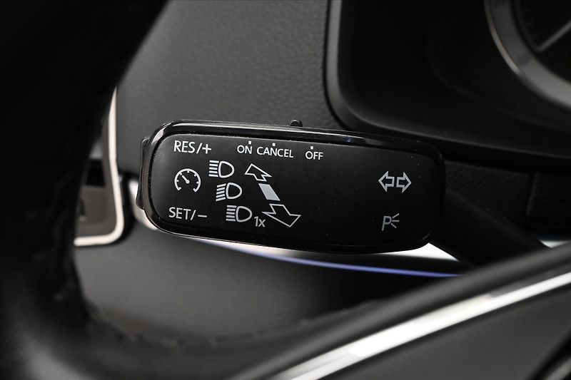 Škoda Karoq 1,5 TSI 110 kW STYLE Tažné Zár - fotka 23 z 31