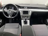 Volkswagen Passat (2015) 2.0 TDi, Comfortline, navi - náhled 8