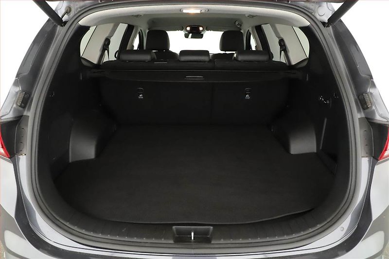 Hyundai Santa Fe (2021) 2.2 CRDi - fotka 11 z 28
